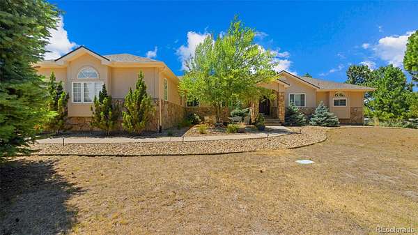 2.65 Acres of Land with Home for Sale in Castle Rock, Colorado