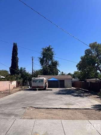 0.1 Acres of Residential Land for Sale in Bakersfield, California