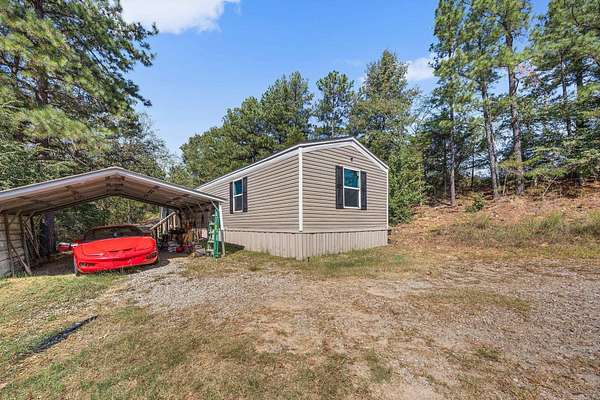 1.55 Acres of Land with Home for Sale in Searcy, Arkansas