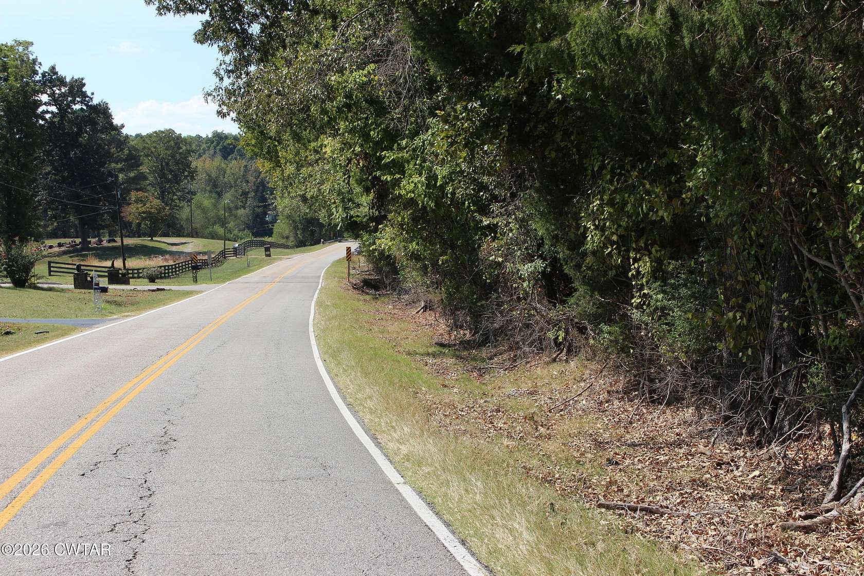 26 Acres of Agricultural & Residential Land for Sale in Jackson, Tennessee