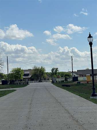 1 Acre of Residential Land for Sale in Copper Canyon, Texas
