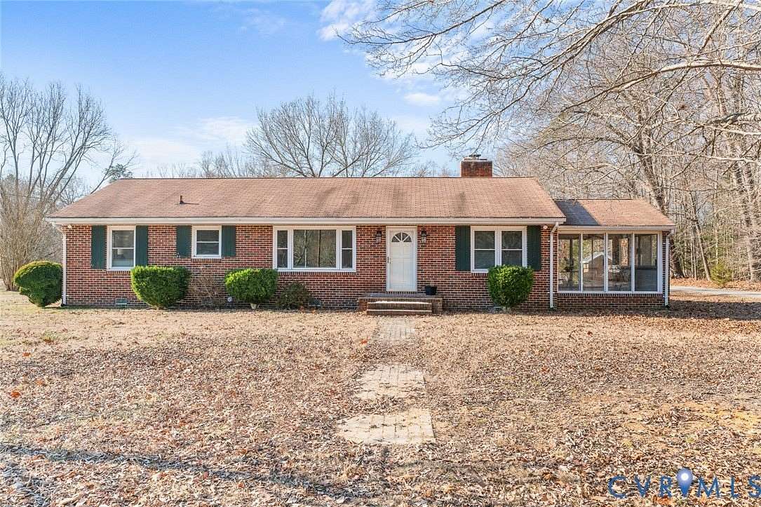 1.6 Acres of Land with Home for Sale in Mechanicsville, Virginia