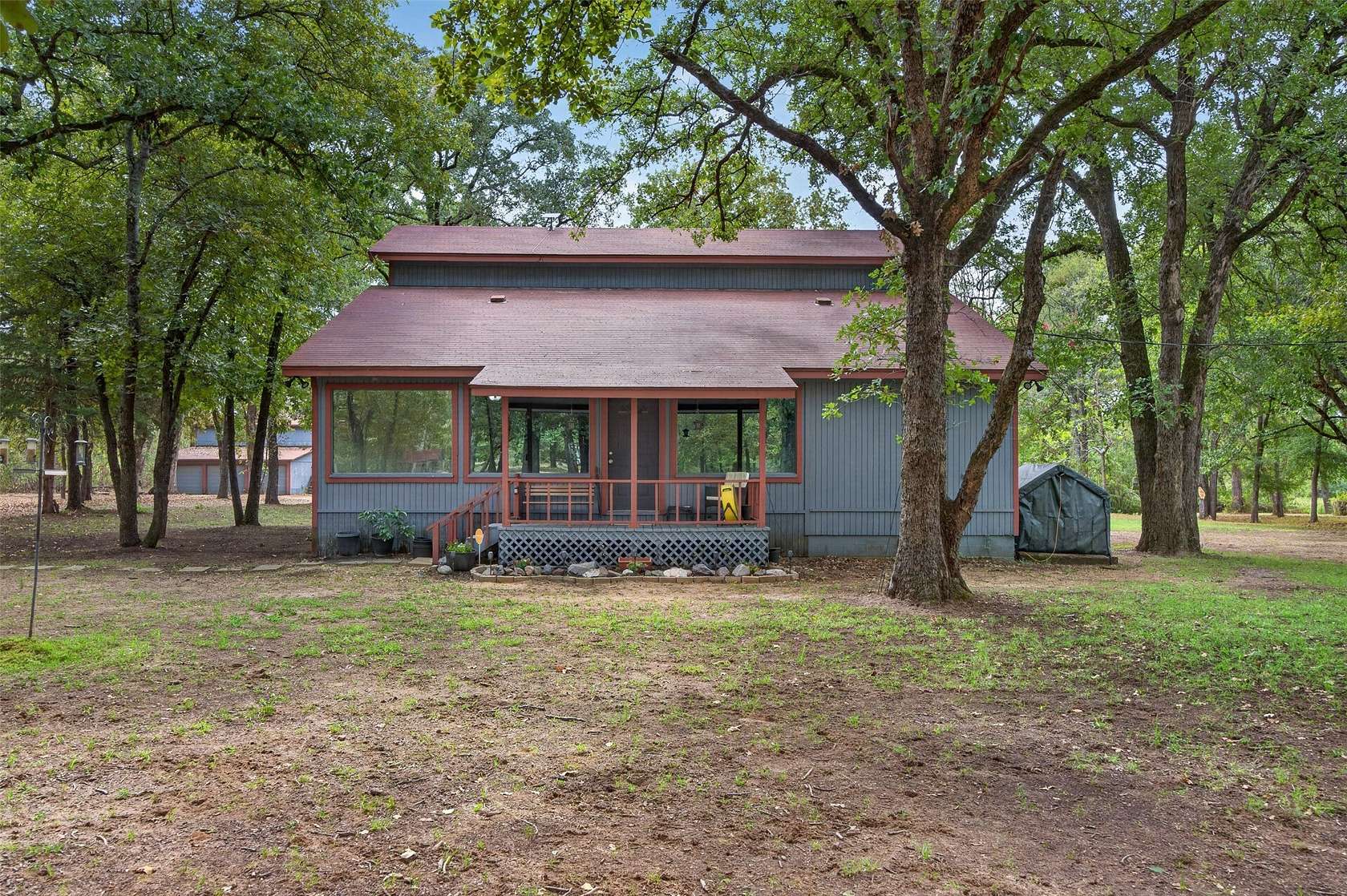 40.7 Acres of Land with Home for Sale in Kemp, Texas