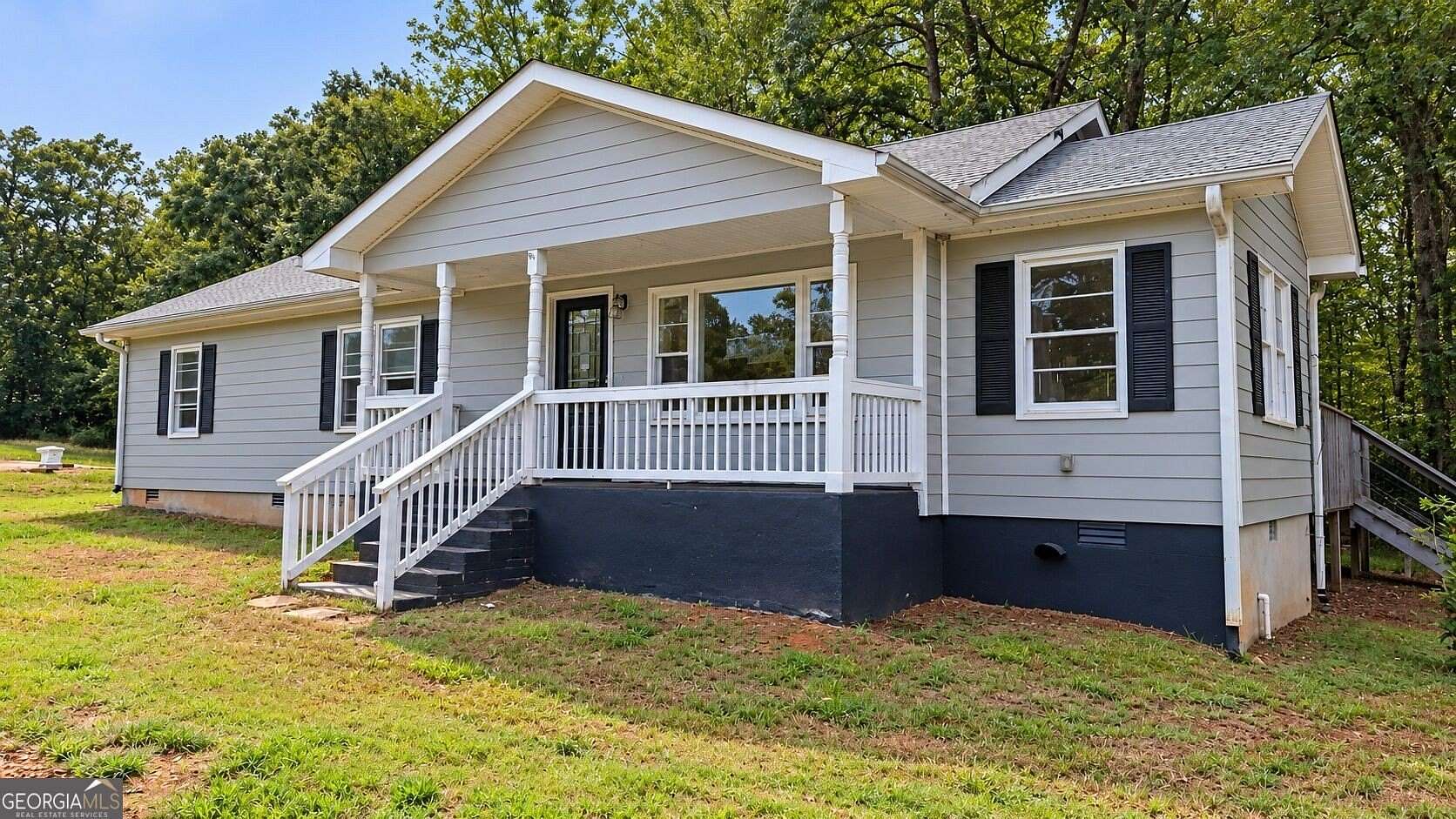 2.68 Acres of Land with Home for Sale in Colbert, Georgia