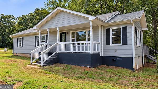 2.68 Acres of Land with Home for Sale in Colbert, Georgia