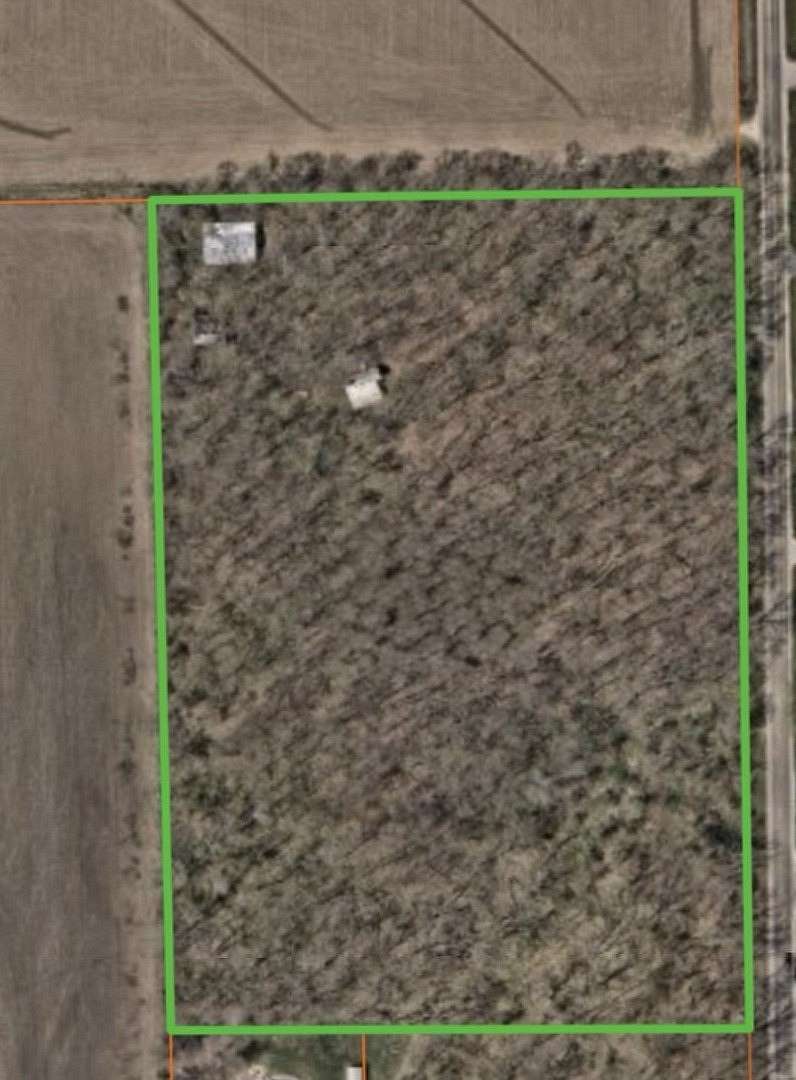 13 Acres of Land with Home for Sale in Kingston, Illinois