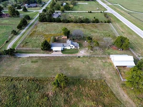 10 Acres of Land with Home for Sale in Pawhuska, Oklahoma