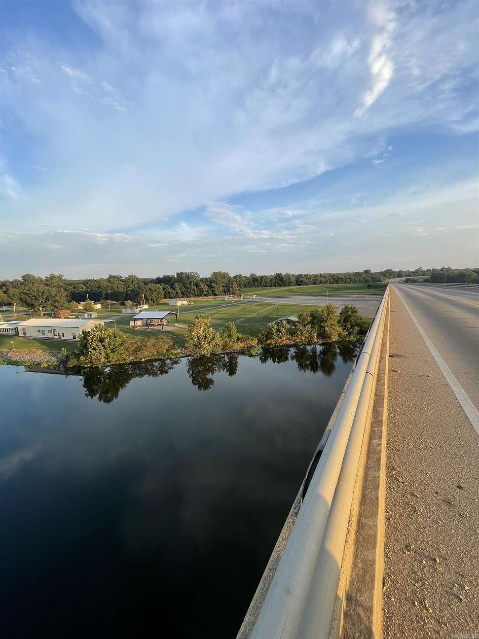 5.39 Acres of Residential Land for Sale in Dumas, Arkansas