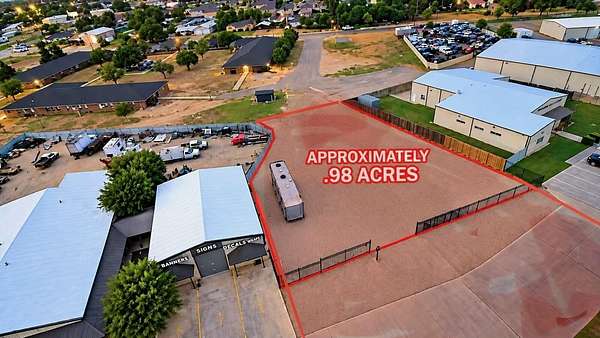 0.98 Acres of Mixed-Use Land for Sale in Wolfforth, Texas