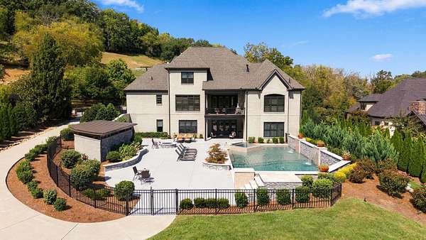 1.88 Acres of Land with Home for Sale in Franklin, Tennessee