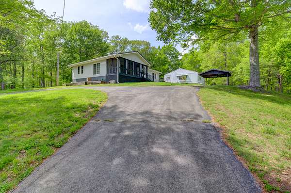 4.5 Acres of Land with Home for Sale in Dover, Tennessee