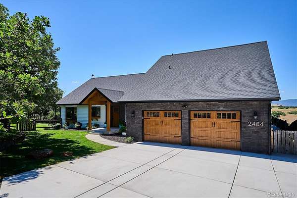 10.7 Acres of Land with Home for Sale in Castle Rock, Colorado