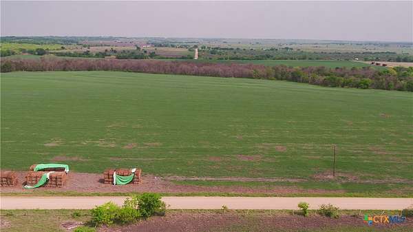 6 Acres of Residential Land for Sale in Buckholts, Texas