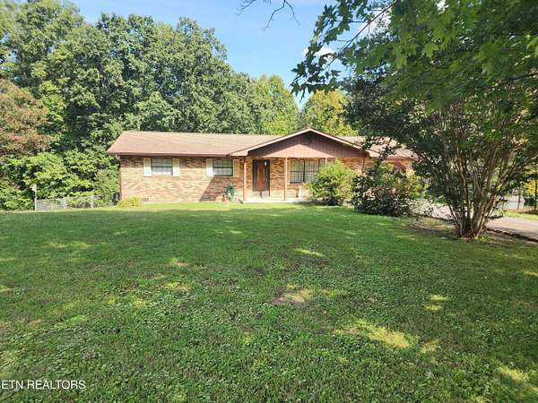 25.2 Acres of Recreational Land with Home for Sale in Oliver Springs, Tennessee