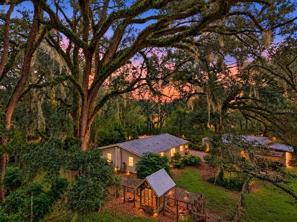 6 Acres of Land with Home for Sale in Alachua, Florida