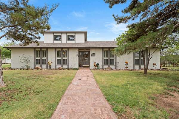 3.6 Acres of Land with Home for Sale in Amarillo, Texas