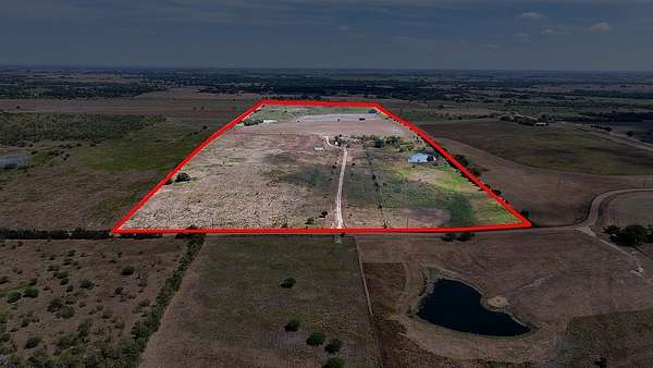91.6 Acres of Agricultural & Residential Land for Sale in Muldoon, Texas