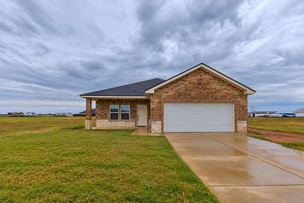1.5 Acres of Land with Home for Sale in Amarillo, Texas