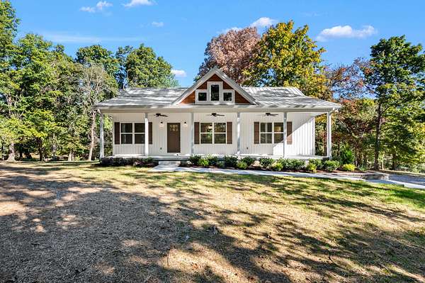 2 Acres of Land with Home for Sale in Westmoreland, Tennessee
