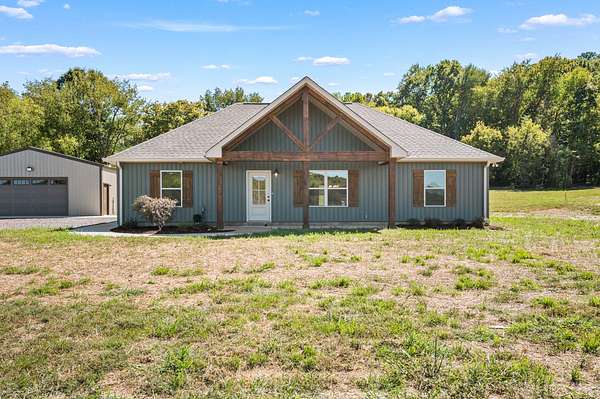 7.2 Acres of Land with Home for Sale in Hartsville, Tennessee