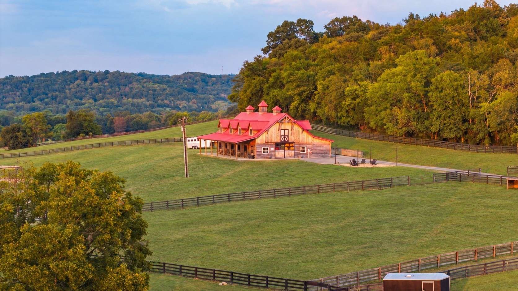 31.2 Acres of Land with Home for Sale in Franklin, Tennessee