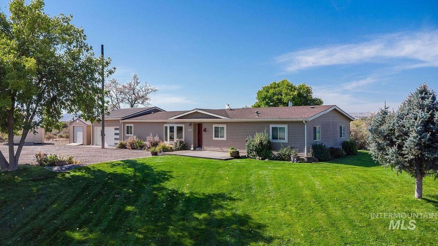 4.76 Acres of Land with Home for Sale in Caldwell, Idaho