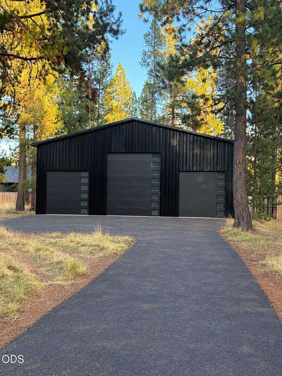 0.7 Acres of Residential Land for Sale in Bend, Oregon