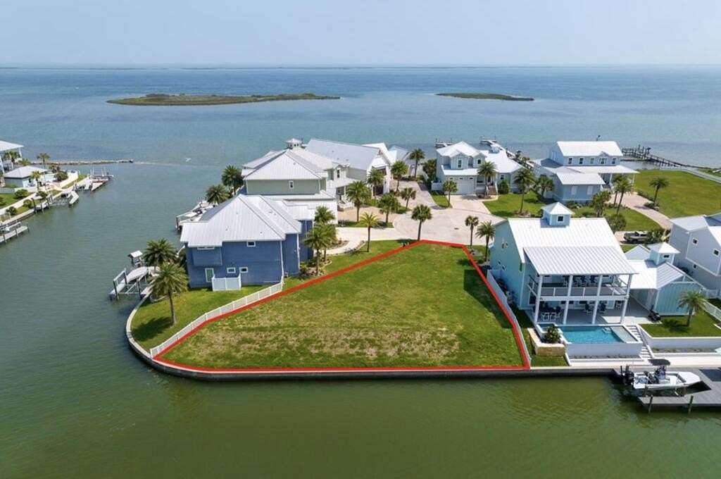 0.19 Acres of Residential Land for Sale in Rockport, Texas