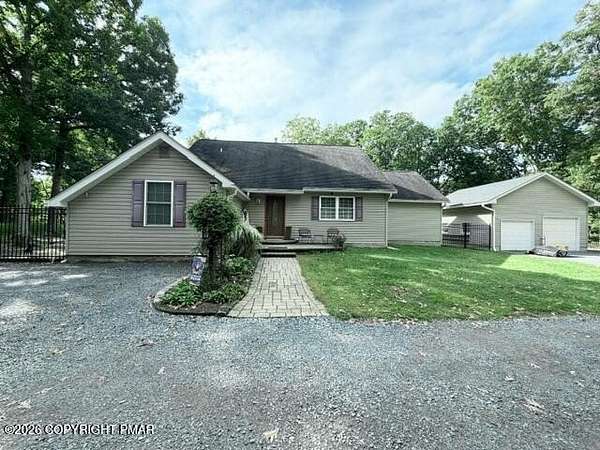 2.2 Acres of Land with Home for Sale in Canadensis, Pennsylvania