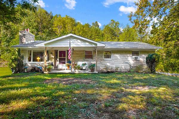 36 Acres of Recreational Land with Home for Sale in Somerset, Kentucky