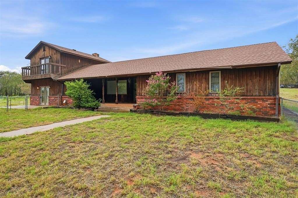 20 Acres of Recreational Land with Home for Sale in Elk City, Oklahoma