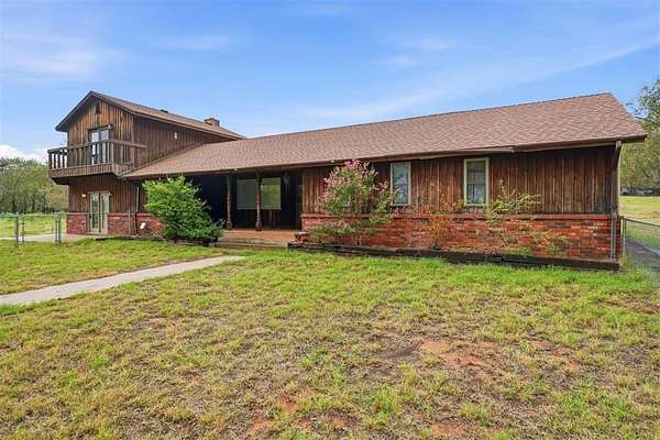 20 Acres of Recreational Land with Home for Sale in Elk City, Oklahoma