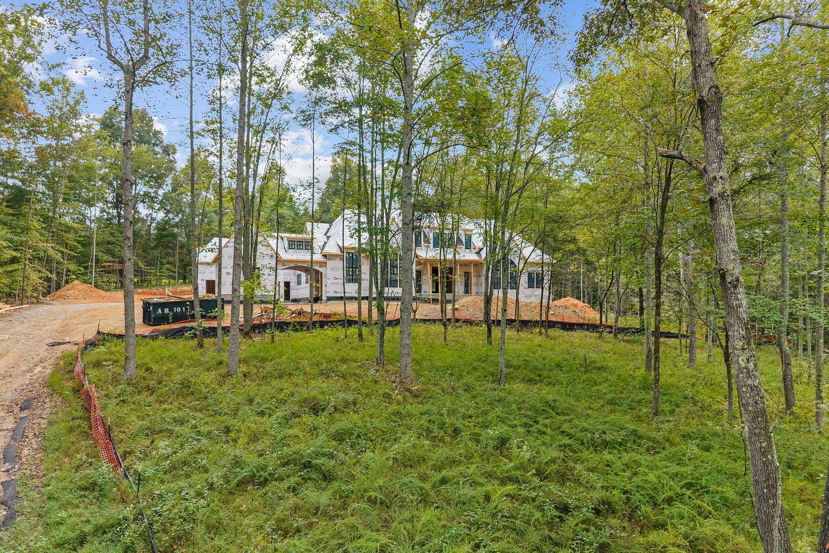 7.75 Acres of Land with Home for Sale in Franklin, Tennessee