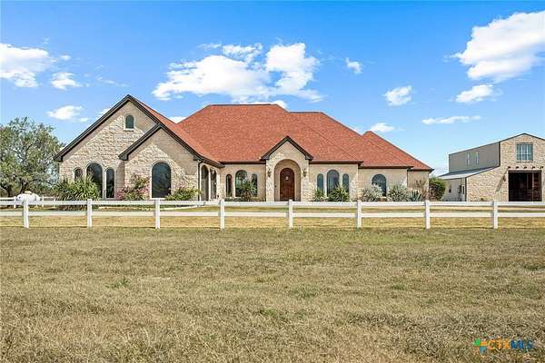36.6 Acres of Agricultural Land with Home for Sale in Victoria, Texas