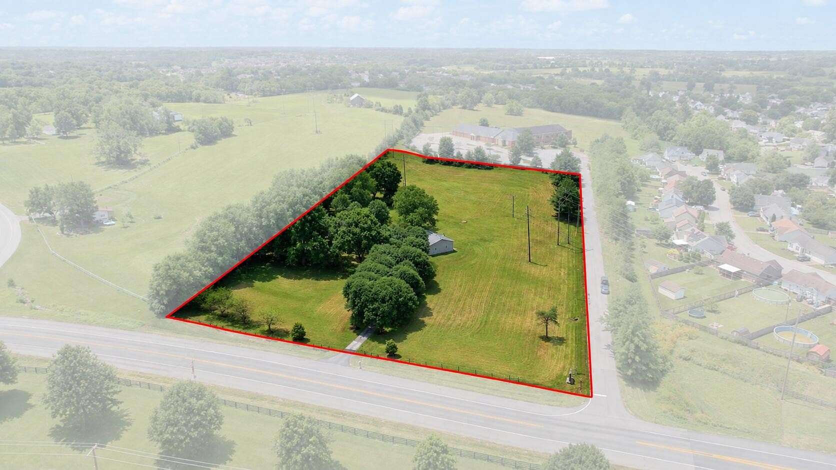 5.24 Acres of Land with Home for Sale in Georgetown, Kentucky