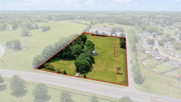5.24 Acres of Land with Home for Sale in Georgetown, Kentucky
