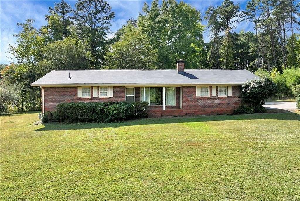 2.86 Acres of Land with Home for Sale in Cumming, Georgia