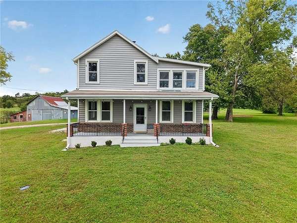 28.8 Acres of Agricultural Land with Home for Sale in Leavenworth, Kansas