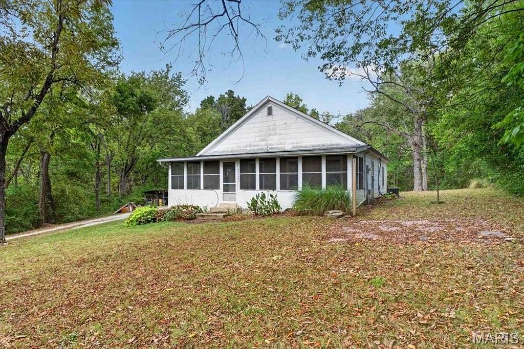 7.84 Acres of Land with Home for Sale in Flint Hill, Missouri