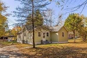 1.62 Acres of Land with Home for Sale in Berlin, New Jersey