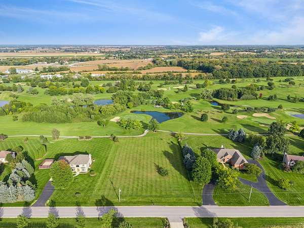1 Acre of Residential Land for Sale in Marengo, Illinois