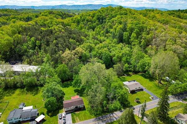 0.47 Acres of Residential Land for Sale in Bristol, Tennessee