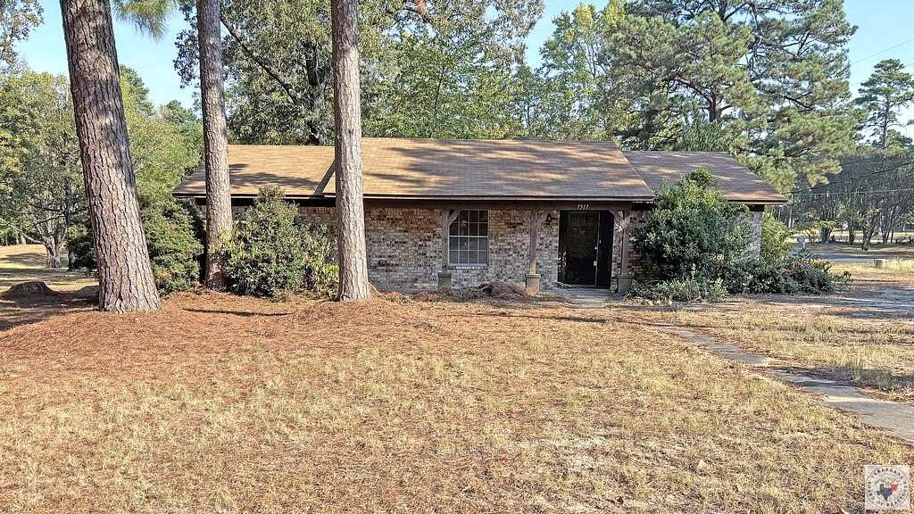2 Acres of Land with Home for Sale in Texarkana, Arkansas