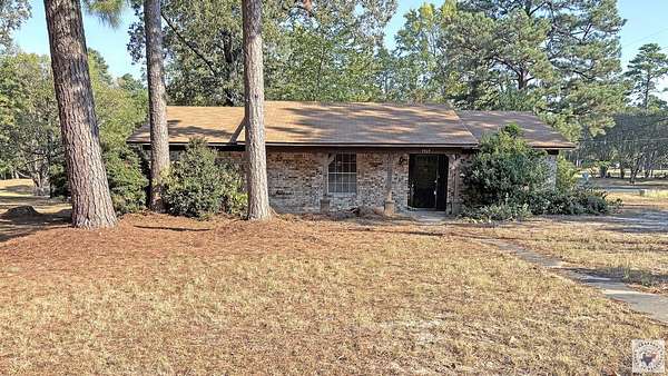 2 Acres of Land with Home for Sale in Texarkana, Arkansas