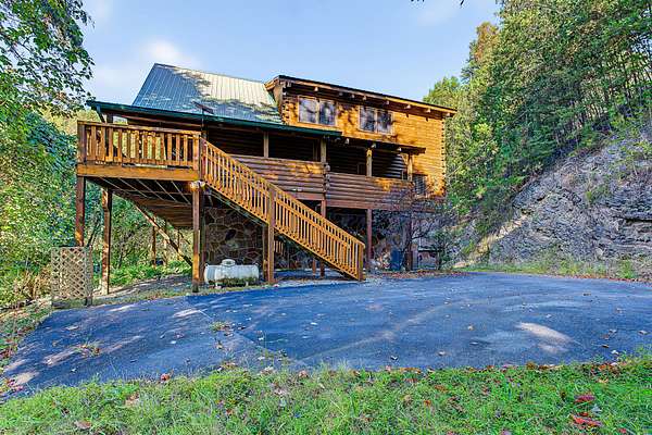 1.66 Acres of Land with Home for Sale in Pigeon Forge, Tennessee