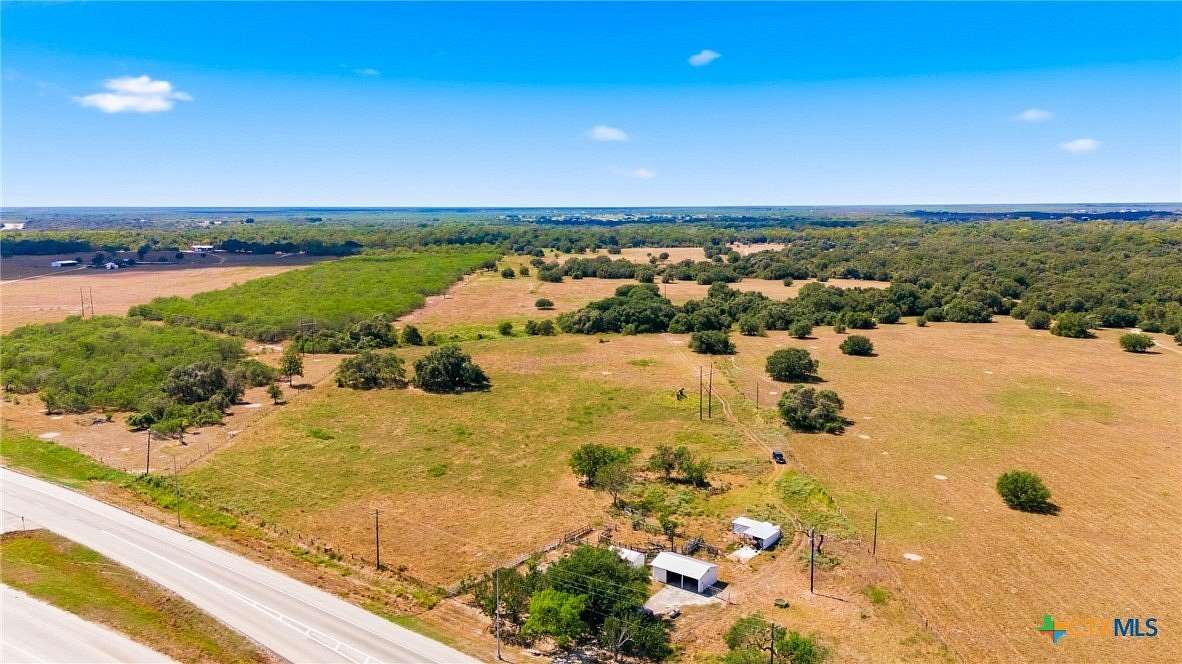 28.3 Acres of Land for Sale in Victoria, Texas
