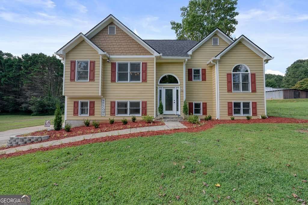 4 Acres of Land with Home for Sale in Woodstock, Georgia