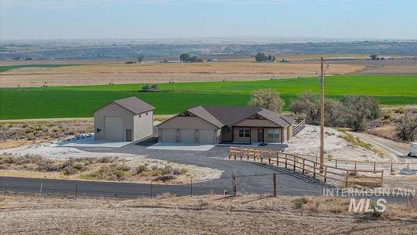 10 Acres of Land with Home for Sale in Buhl, Idaho