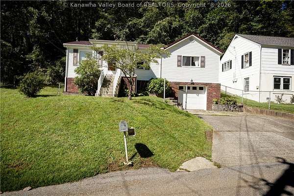 1.5 Acres of Land with Home for Sale in Charleston, West Virginia