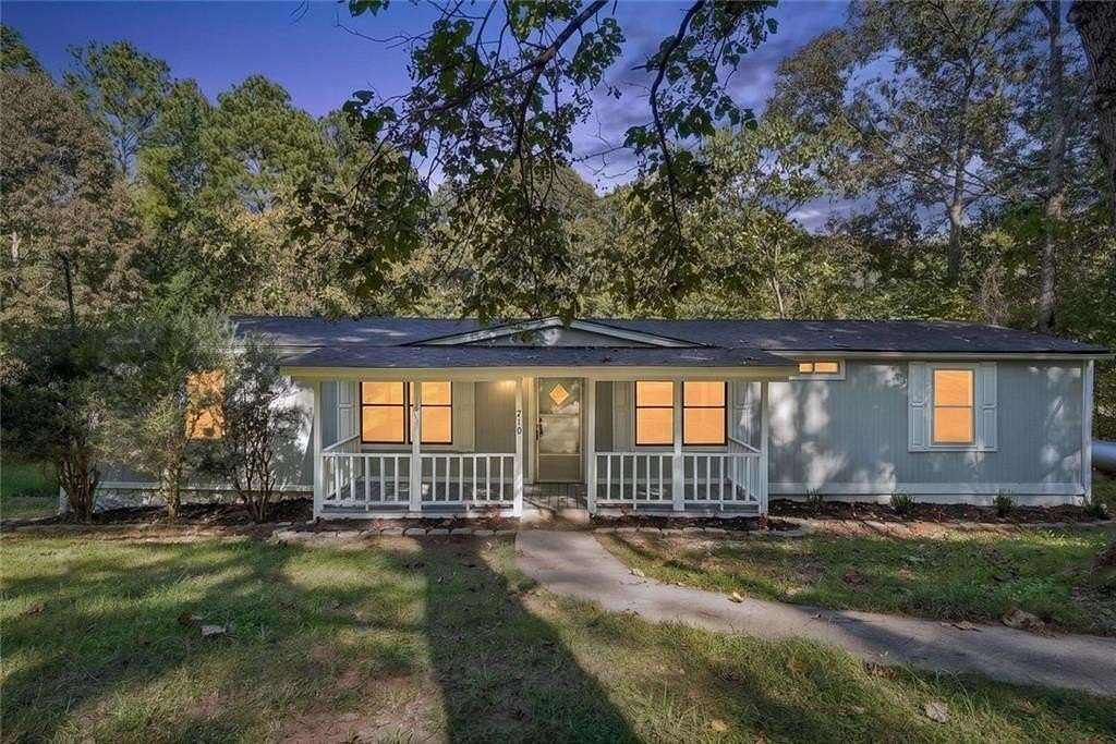 4.5 Acres of Land with Home for Sale in Dallas, Georgia